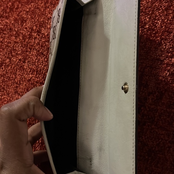 GUCCI WHITE LEATHER WALLET - Picture 11 of 16